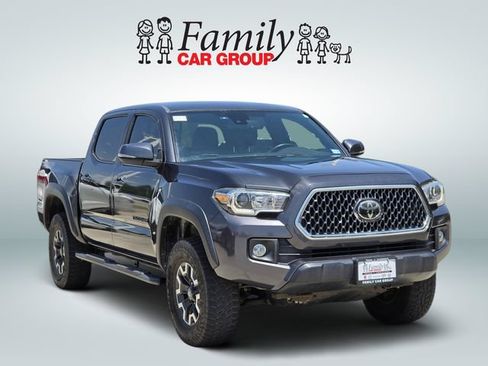 Used 2019 Toyota Tacoma TRD Off-Road AWD/4WD image 2