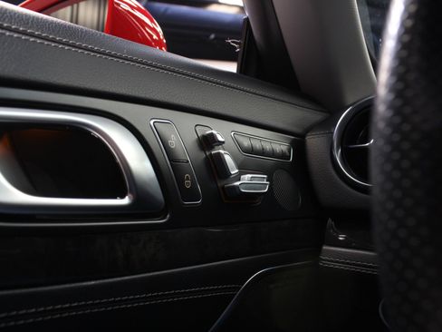 Used 2017 Mercedes-Benz SL 550 image 37