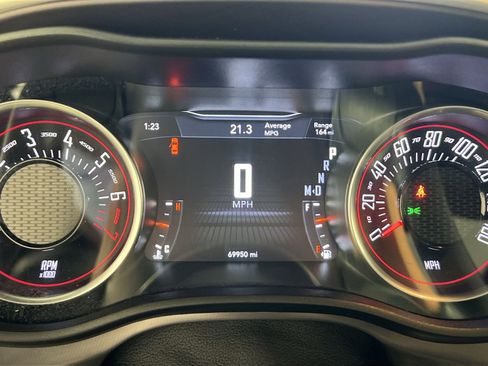 Used 2021 Dodge Challenger SXT image 17