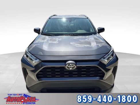 Used 2025 Toyota RAV4 XLE AWD/4WD image 13