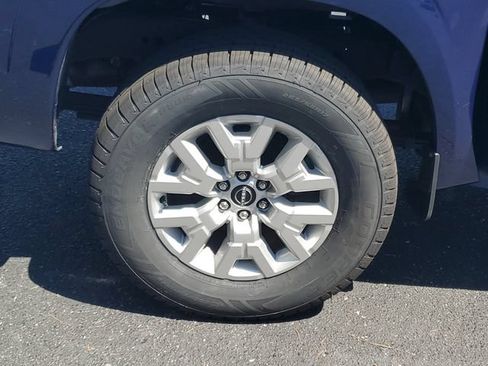 Used 2022 Nissan Frontier SV RWD image 7