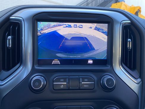 Used 2020 Chevrolet Silverado 1500 LT Trail Boss w/ Bed Protection Package image 27