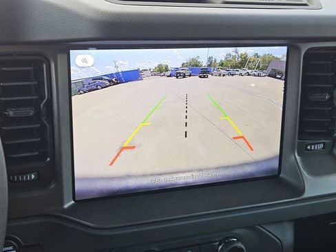 New 2025 Ford Bronco 4-Door image 19