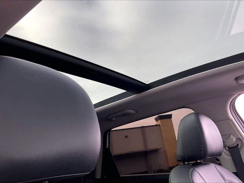 Used 2022 Kia Sorento SX image 25