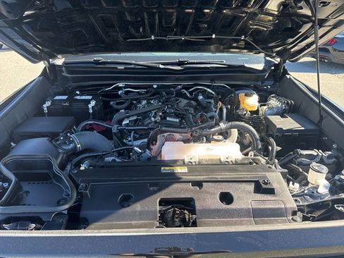 Used 2024 Toyota Tacoma TRD Off-Road image 34