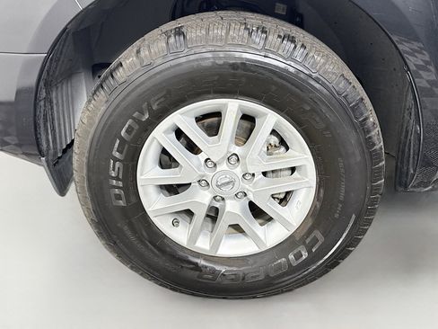 Used 2019 Nissan Frontier SV image 37
