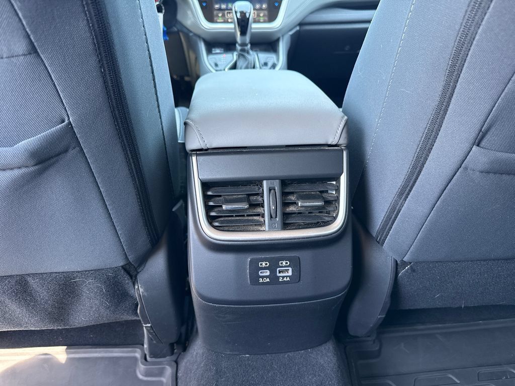 Used 2025 Subaru Outback Premium w/ Popular Package #1A AWD/4WD image 12