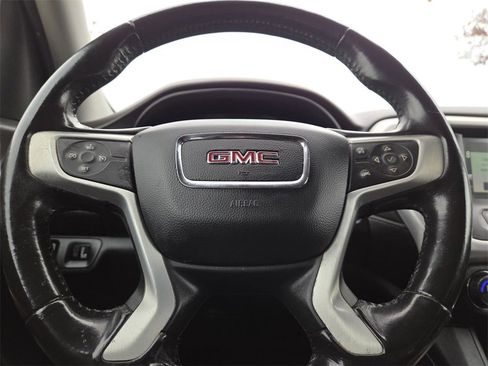 Used 2019 GMC Acadia SLE image 21