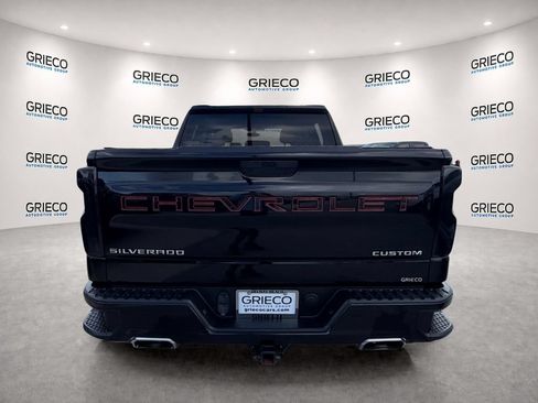 Used 2021 Chevrolet Silverado 1500 Custom Trail Boss AWD/4WD image 6