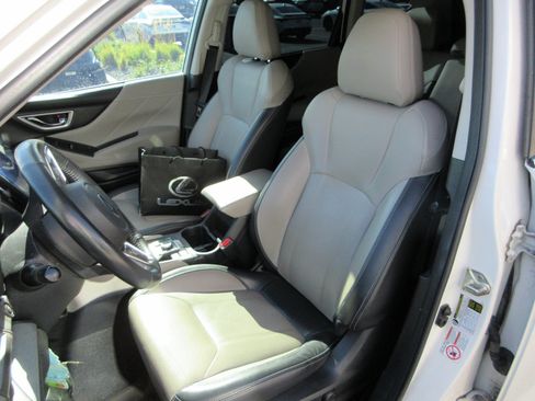 Used 2020 Subaru Forester Limited w/ Popular Package #3 AWD/4WD image 21