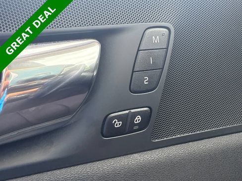 Used 2019 Volvo XC60 T5 Momentum w/ Premium Package FWD image 20