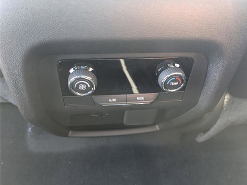 New 2026 Chevrolet Traverse Z71 w/ Enhanced Driving Package image 15