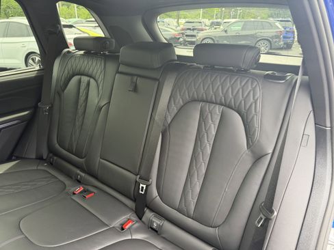 Used 2026 BMW X5 M60i AWD/4WD image 16