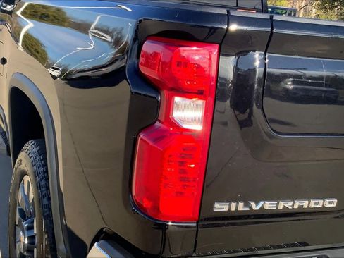 Used 2023 Chevrolet Silverado 2500 LT w/ Texas Edition image 26