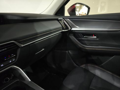 Used 2024 MAZDA CX-90 3.3 Turbo w/ Premium Package image 34