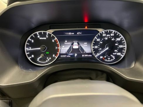 Used 2025 Nissan Rogue SV image 12