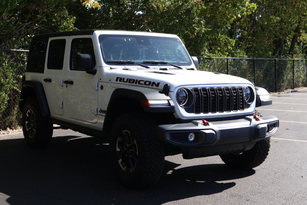 Used 2025 Jeep Wrangler Unlimited Rubicon AWD/4WD image 10