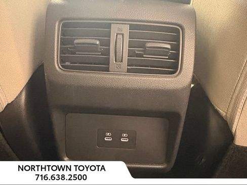 Used 2025 Nissan Rogue SV AWD/4WD image 18