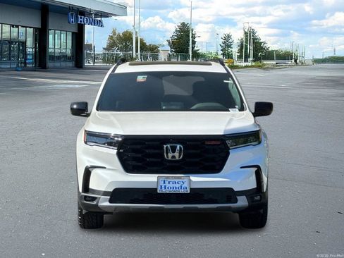 New 2025 Honda Pilot TrailSport image 6
