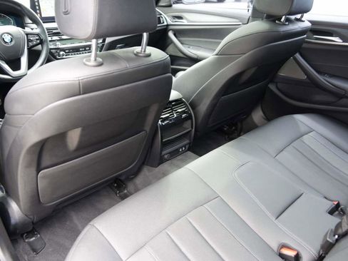 Used 2022 BMW 530i w/ Premium Package RWD image 10