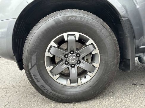 Used 2020 Nissan Frontier PRO-4X w/ Pro-4x Utility Package image 19