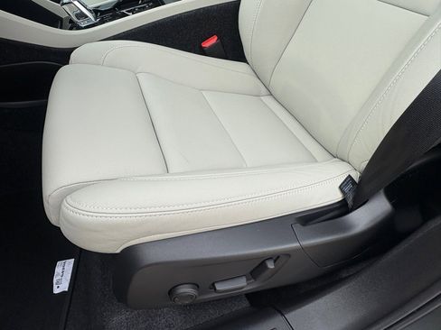 New 2026 Volvo XC40 B5 Plus w/ Protection Package Premier image 20