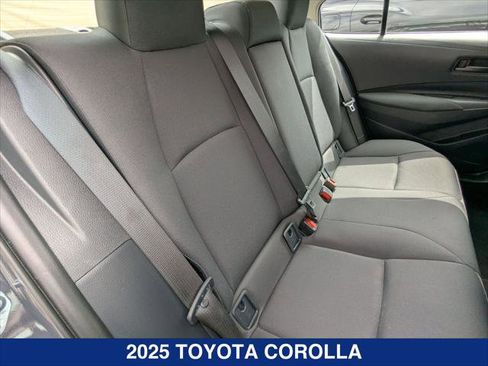 Used 2025 Toyota Corolla LE FWD image 22