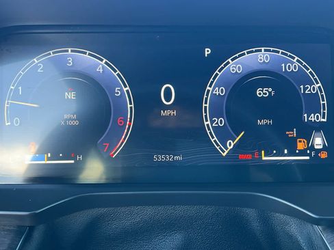 Certified 2023 Jeep Grand Cherokee L Overland w/ Luxury Tech Group IV image 21