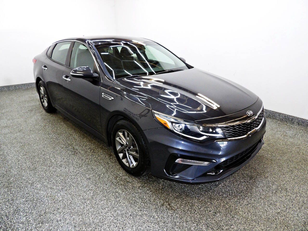 Used 2019 Kia Optima LX FWD image 3