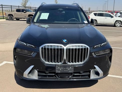 Used 2025 BMW X7 xDrive40i w/ Premium Package AWD/4WD image 9