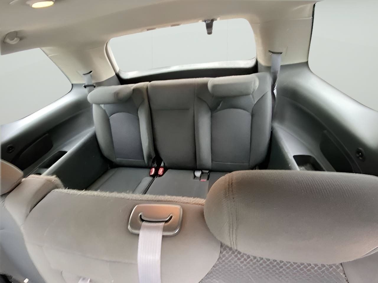 Used 2007 Saturn Outlook XE w/ Advanced Audio Pkg FWD image 12
