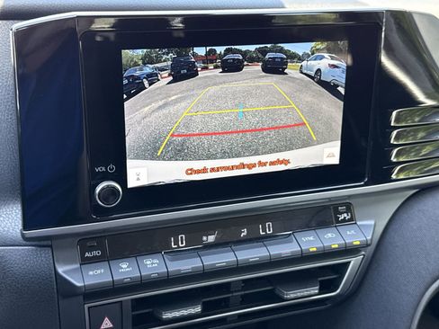 Used 2025 Toyota Camry LE FWD image 22