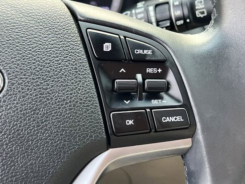 Used 2017 Hyundai Tucson Sport FWD image 30