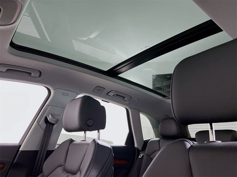 Used 2023 Audi Q5 2.0T Prestige image 14