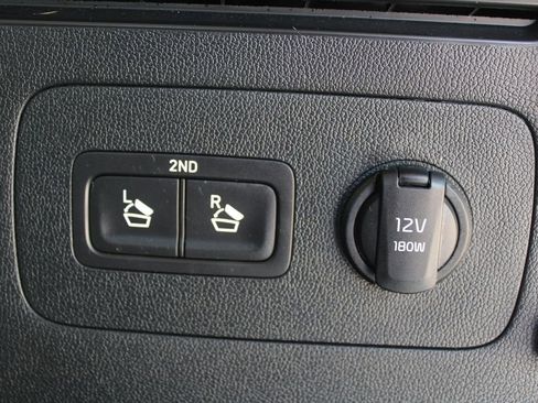 Used 2025 Kia Sorento SX AWD/4WD image 11