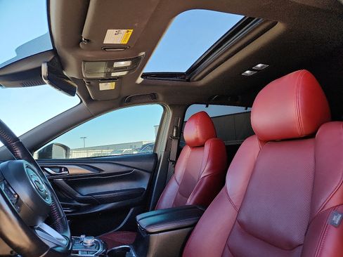 Used 2022 MAZDA CX-9 Carbon Edition image 11