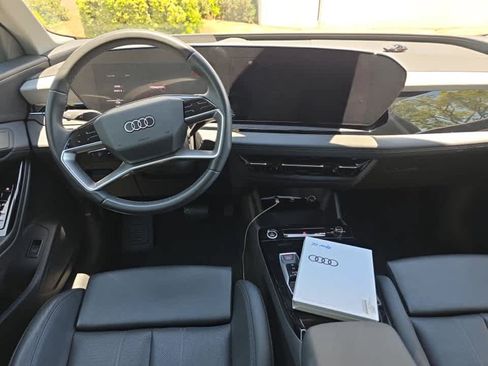 Used 2025 Audi Q6 e-tron Premium Plus w/ Premium Plus AWD/4WD image 9