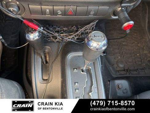 Used 2014 Jeep Wrangler Unlimited Rubicon w/ Connectivity Group image 28