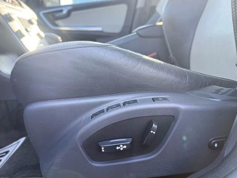 Used 2017 Volvo XC60 T5 Dynamic w/ Preferred Option Package image 26