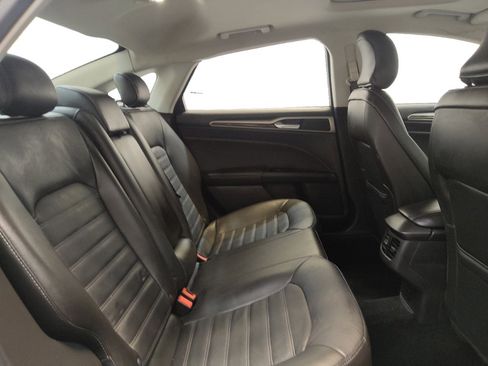 Used 2016 Ford Fusion SE w/ Equipment Group 202A FWD image 19