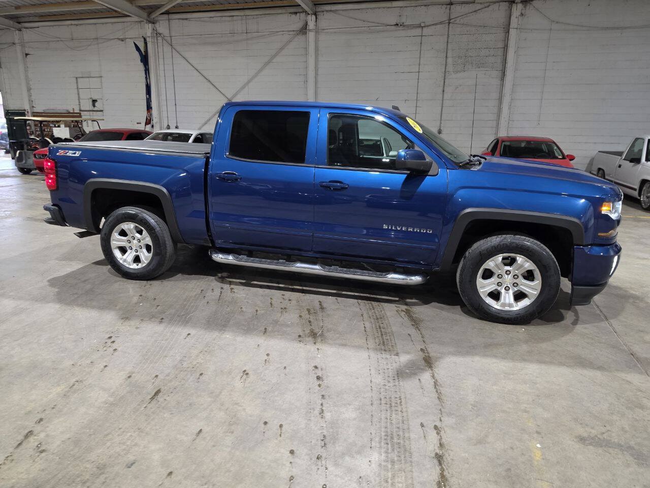 Used 2017 Chevrolet Silverado 1500 LT w/ All Star Edition AWD/4WD image 16