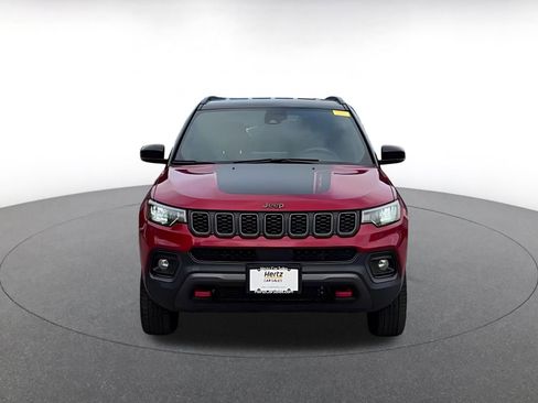 Used 2025 Jeep Compass Trailhawk AWD/4WD image 3