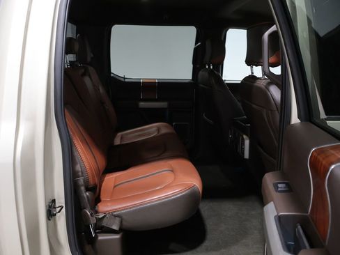 Used 2018 Ford F150 King Ranch w/ Equipment Group 601A Luxury AWD/4WD image 20