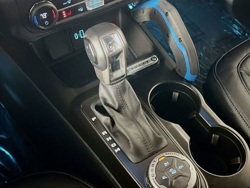 Used 2023 Ford Bronco Outer Banks image 17