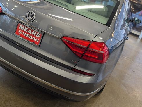Used 2016 Volkswagen Passat 1.8T SE image 6