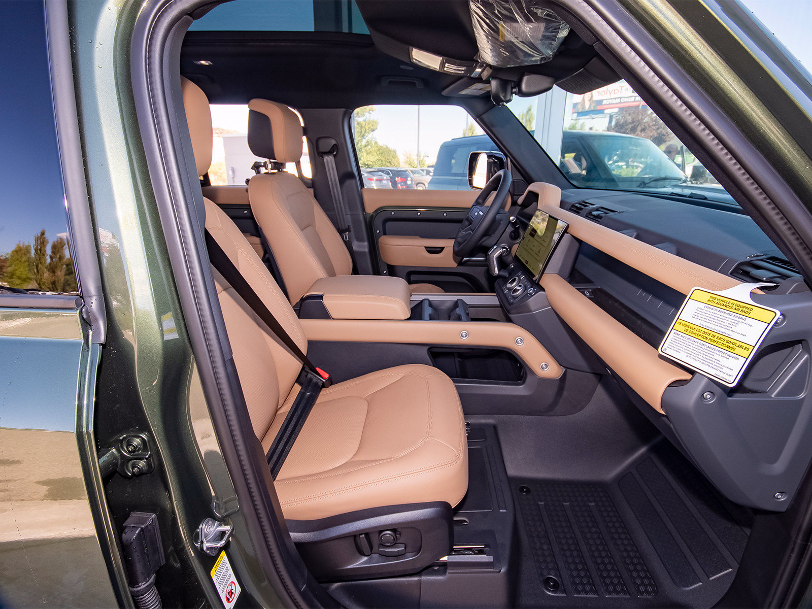 New 2026 Land Rover Defender 110 X-Dynamic SE AWD/4WD image 41