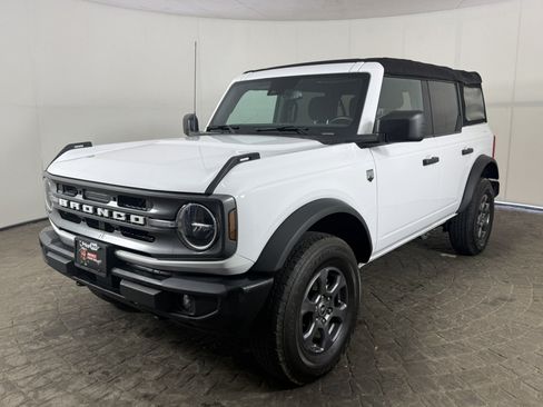 Used 2023 Ford Bronco Big Bend AWD/4WD image 3