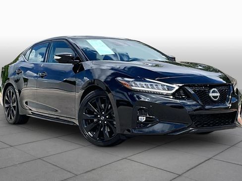 Used 2023 Nissan Maxima SR w/ Sport Mat Group FWD image 3