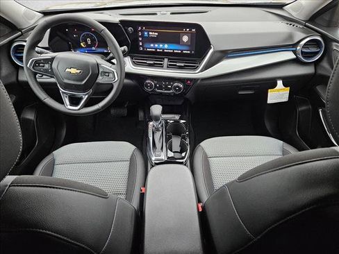 New 2026 Chevrolet Trax LT w/ LT Convenience Package image 15
