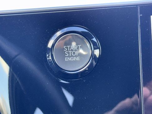 Used 2022 Lexus NX 250 FWD image 6